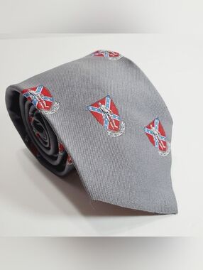 The Executive Gray Geometric Pattern Mens Neck Tie 54x3.25" Decor et Fadutas